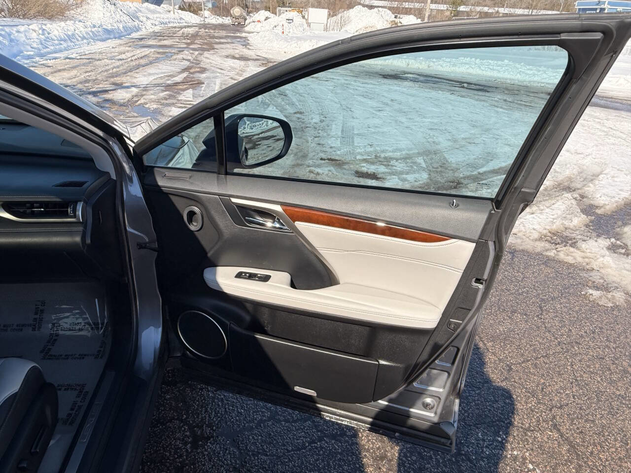 Used 2017 Lexus RX 350 Base 4dr SUV image 17