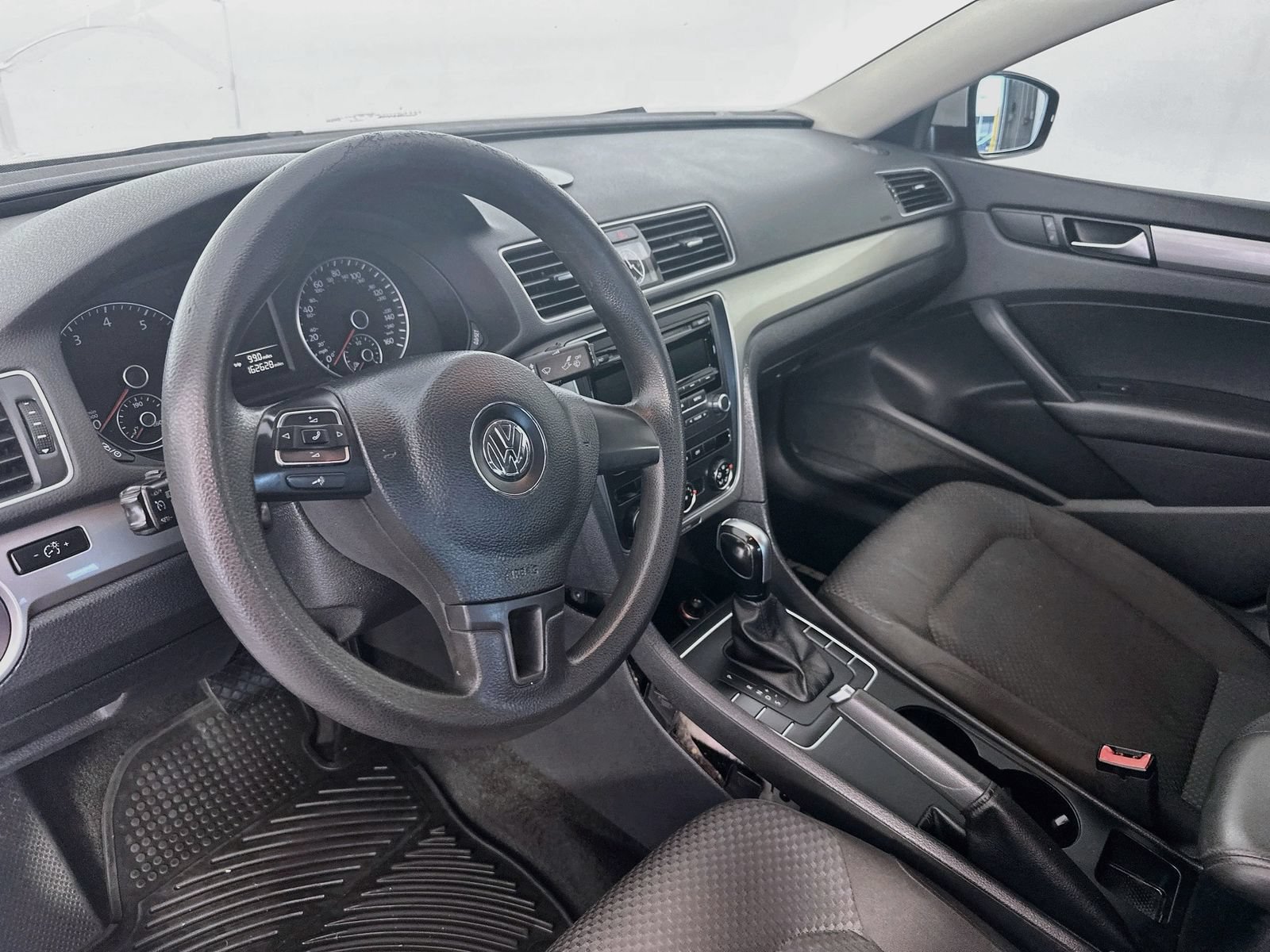 Used 2015 Volkswagen Passat 1.8T FWD image 7