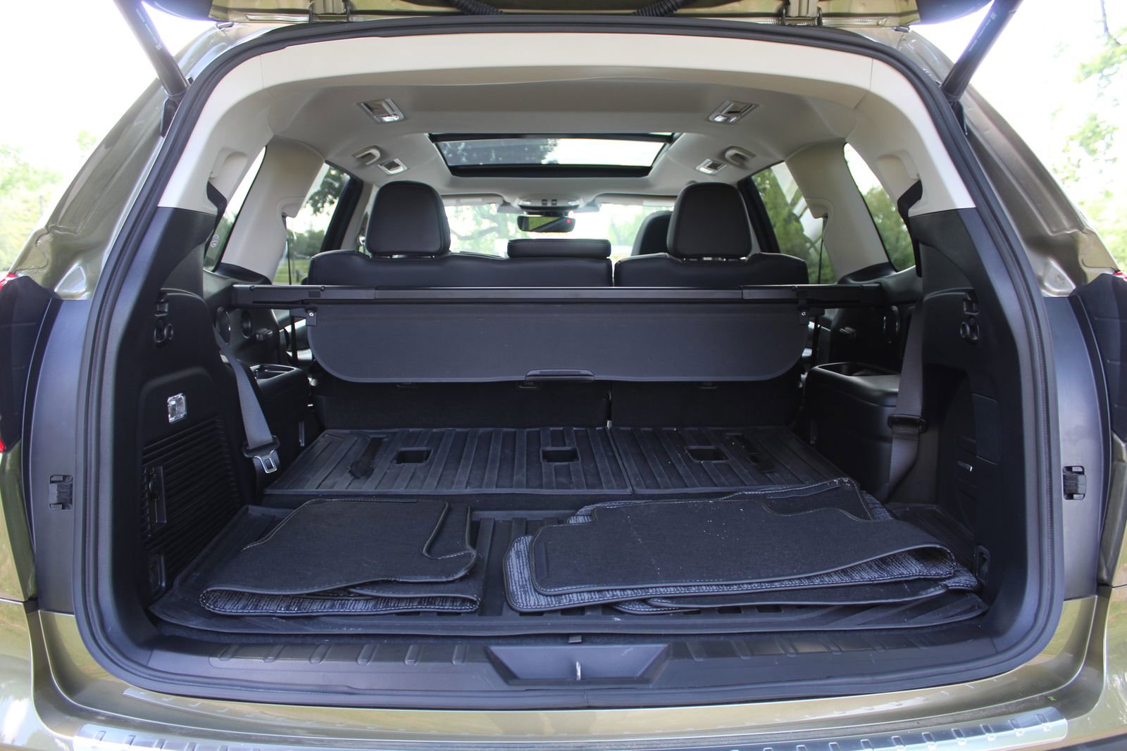 Used 2023 Subaru Ascent Limited w/ Technology Package AWD/4WD image 25