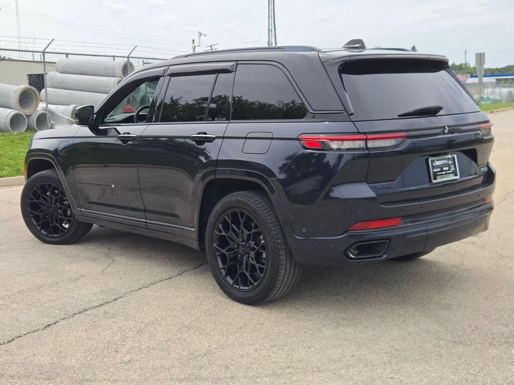 Certified 2022 Jeep Grand Cherokee Summit AWD/4WD image 17