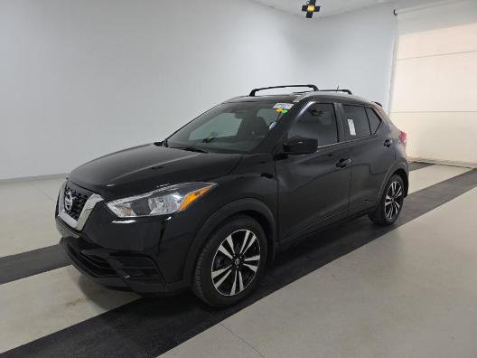Used 2020 Nissan Kicks SV w/ Exterior Package FWD image 2