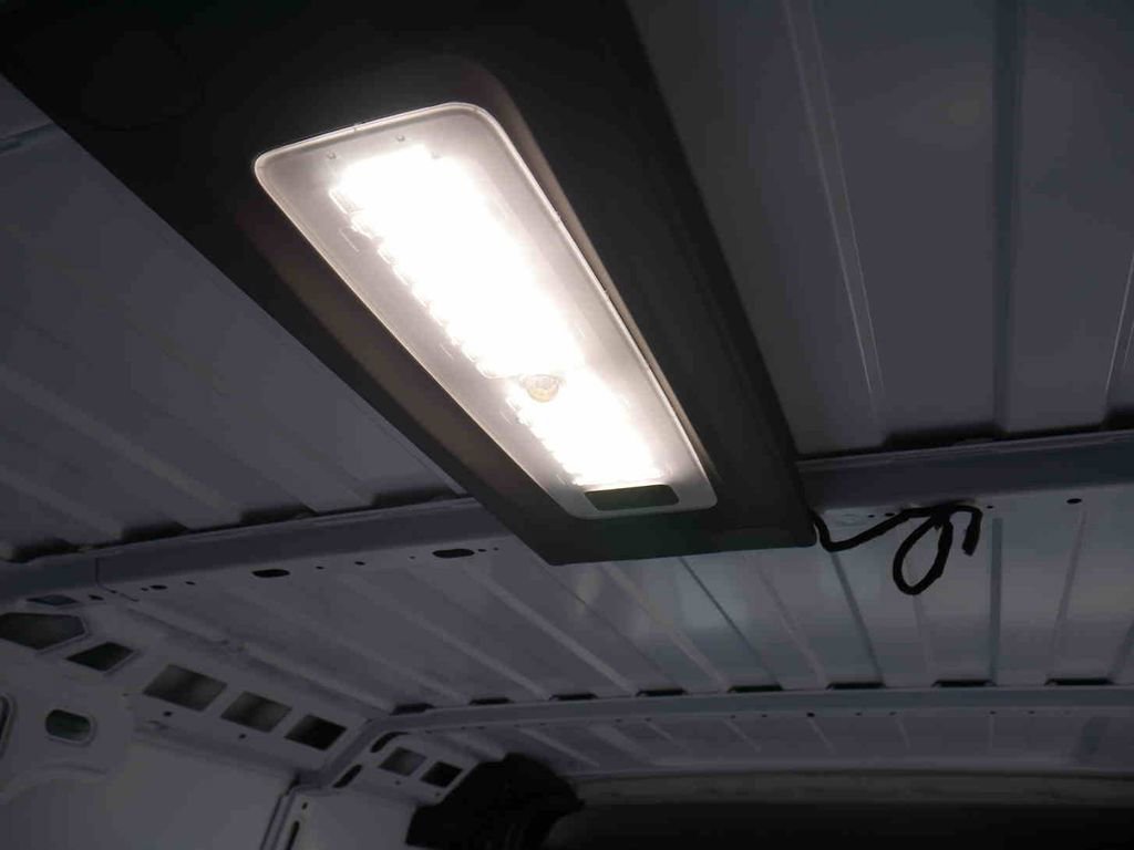 Used 2025 RAM ProMaster 2500 w/ Convenience Group image 21