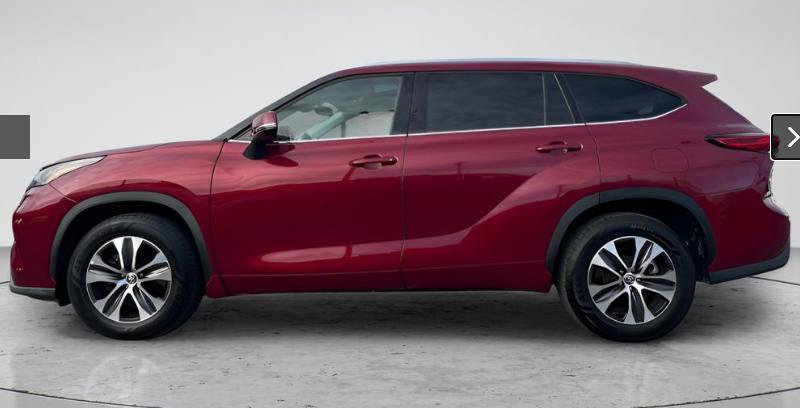 Used 2020 Toyota Highlander XLE FWD image 47