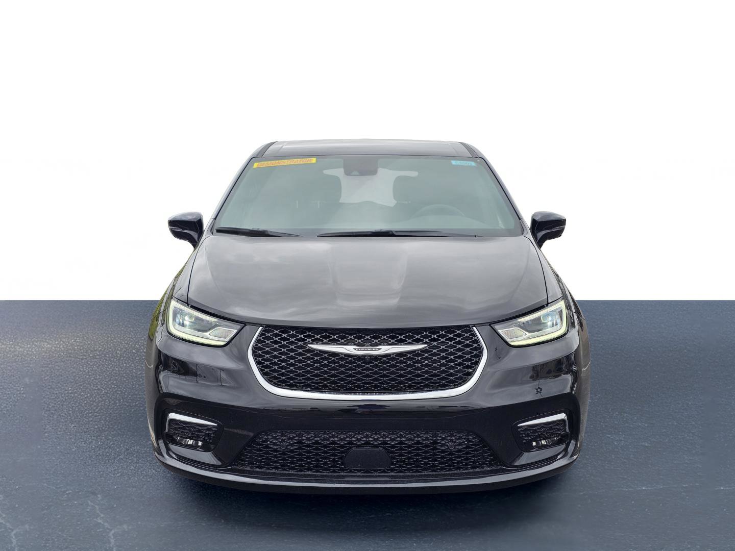 New 2026 Chrysler Pacifica Select image 2