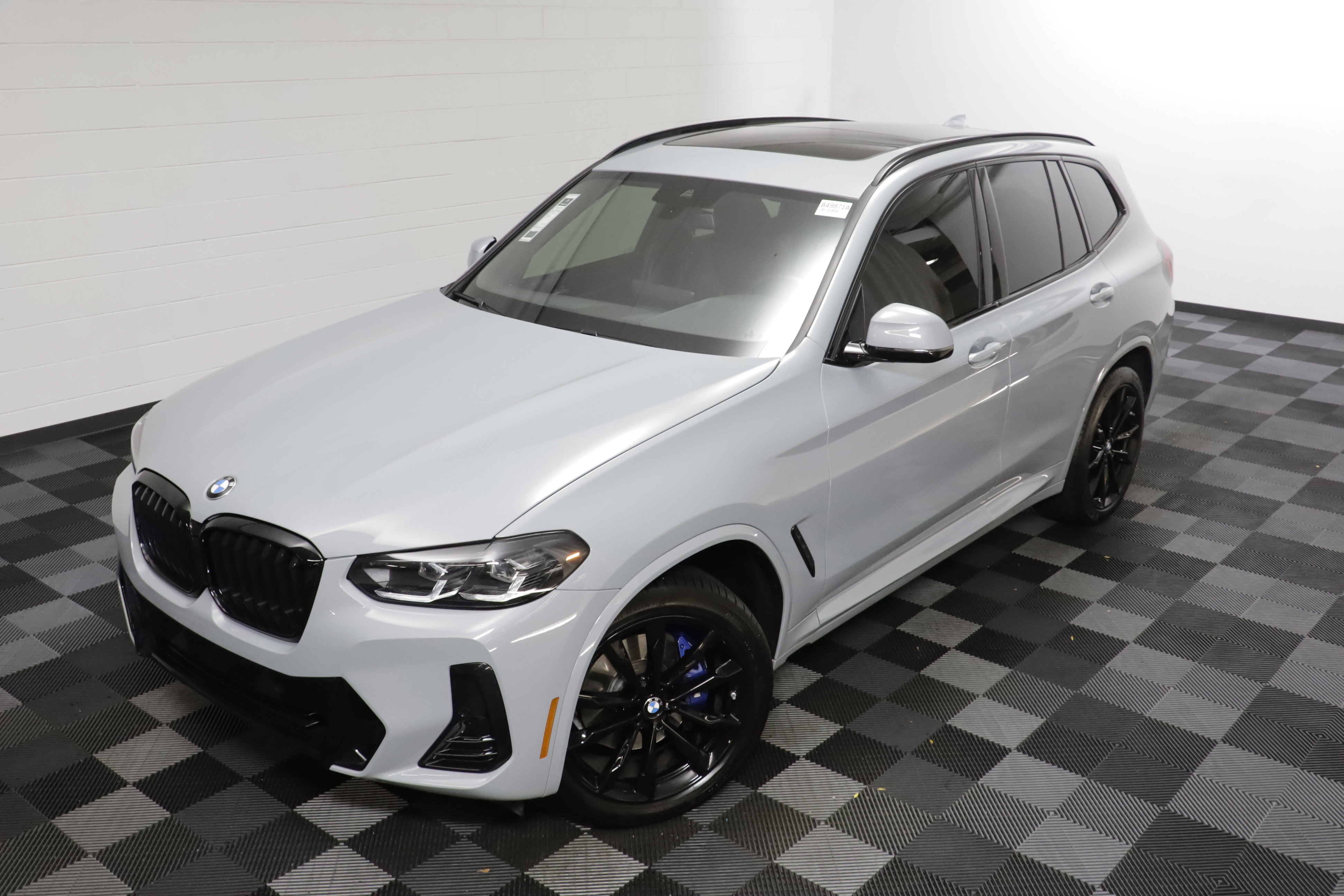 Used 2023 BMW X3 xDrive30i w/ M Sport Package AWD/4WD image 2
