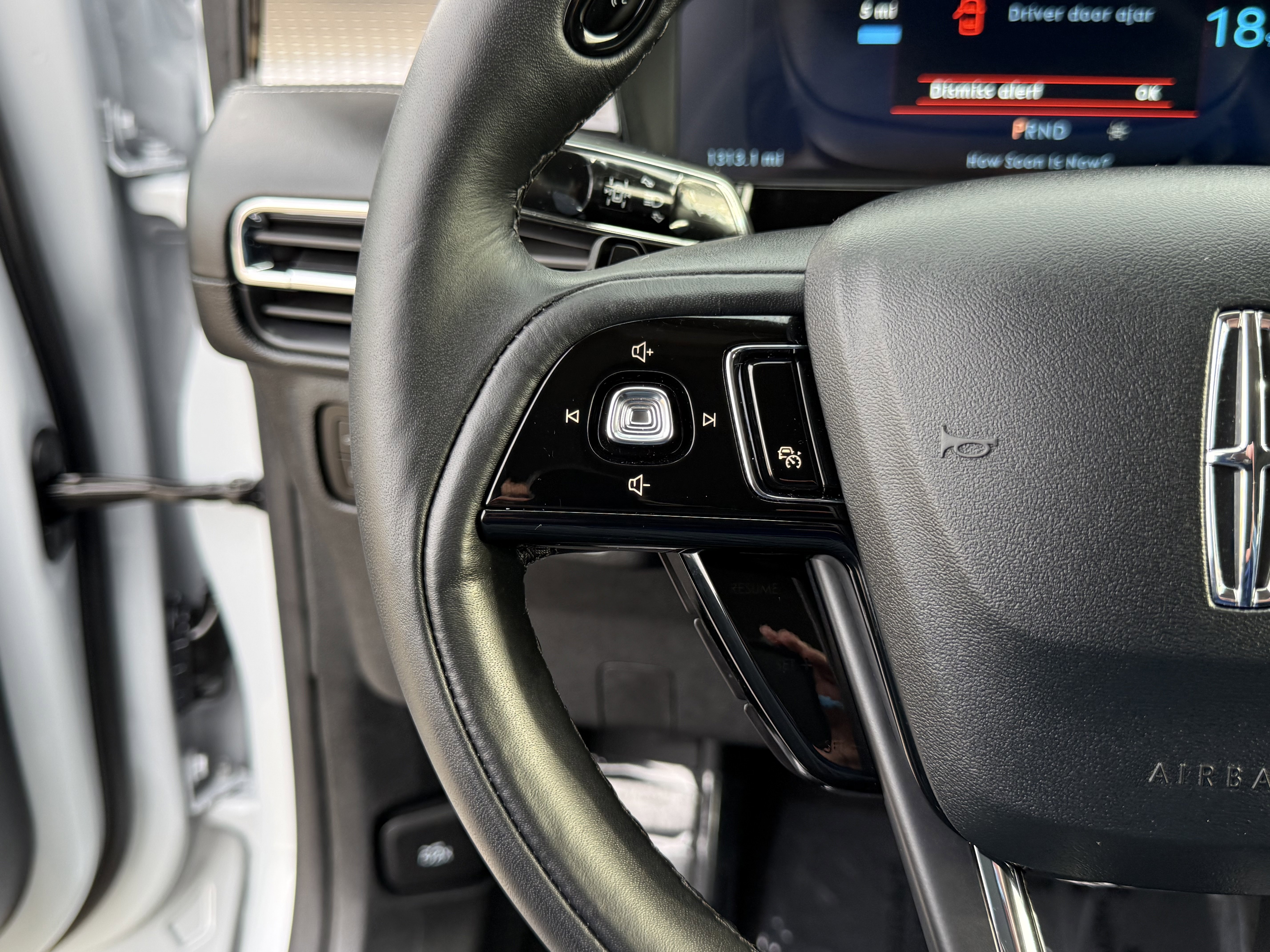 Used 2025 Lincoln Corsair Grand Touring w/ Equipment Group 301A image 22