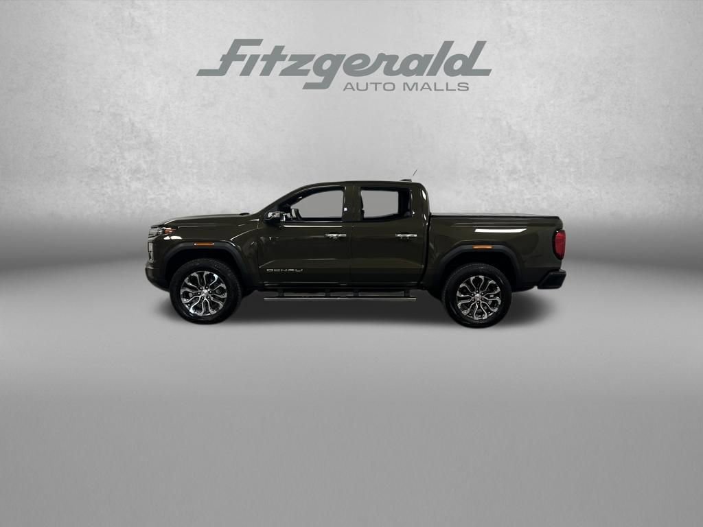 Used 2025 GMC Canyon Denali AWD/4WD image 2