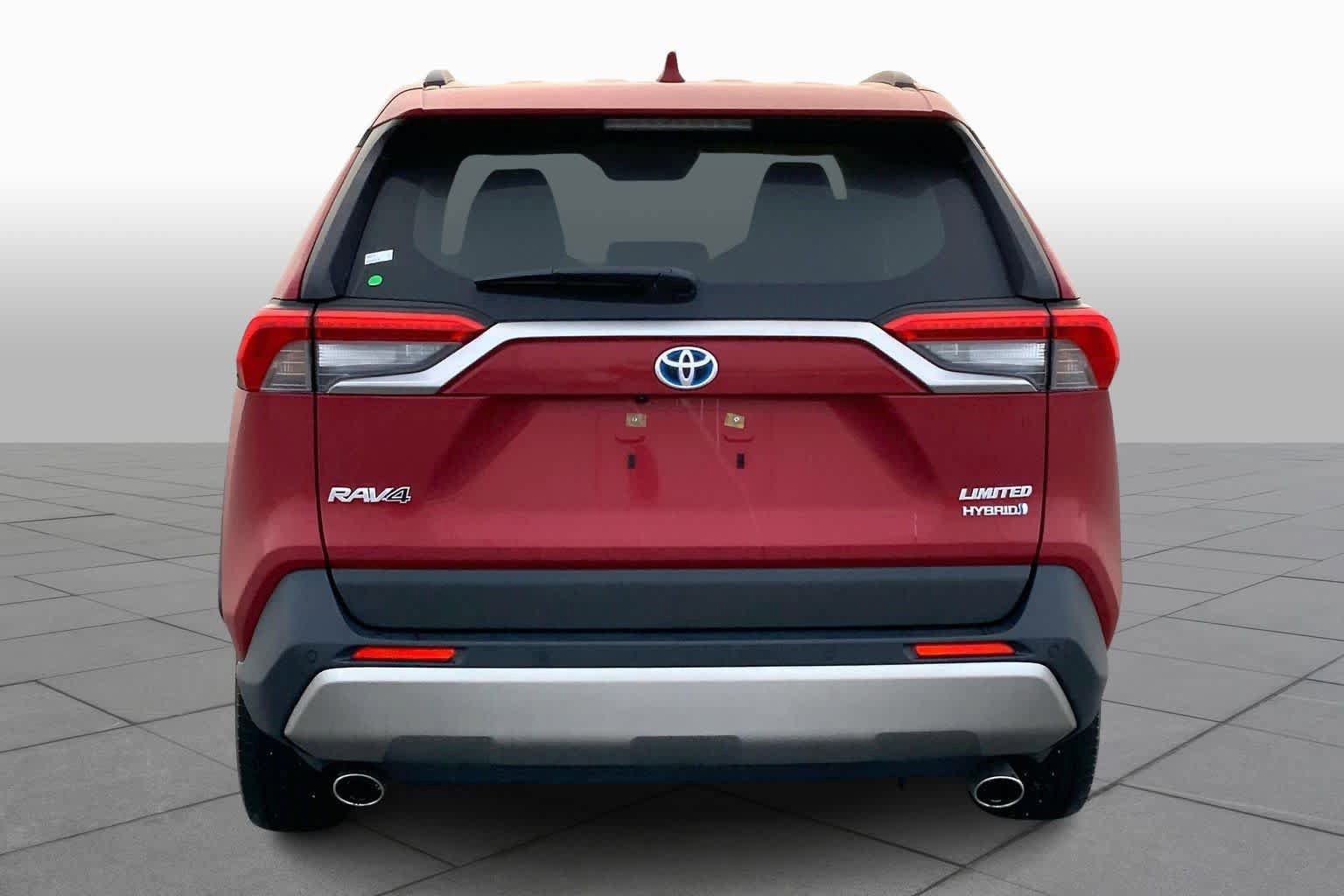Certified 2022 Toyota RAV4 Limited image 8