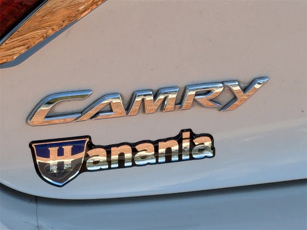 Used 2015 Toyota Camry image 12