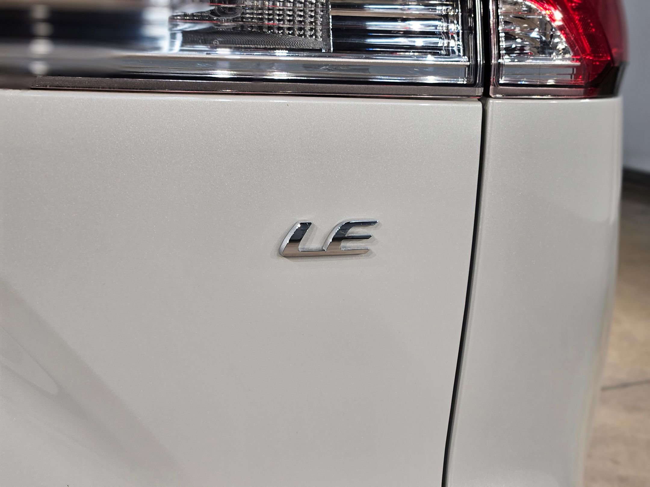 Used 2022 Toyota Corolla Cross LE image 38