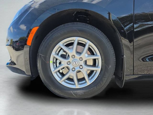 New 2026 Chrysler Voyager LX FWD image 8