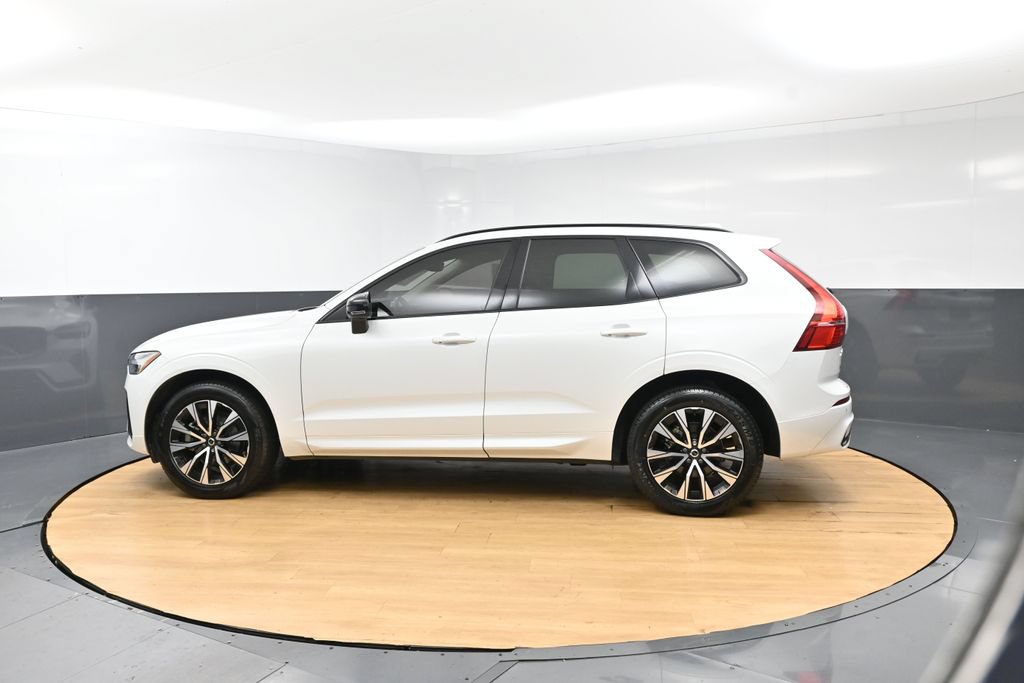 Used 2024 Volvo XC60 B5 Core w/ Protection Package Premier AWD/4WD image 43