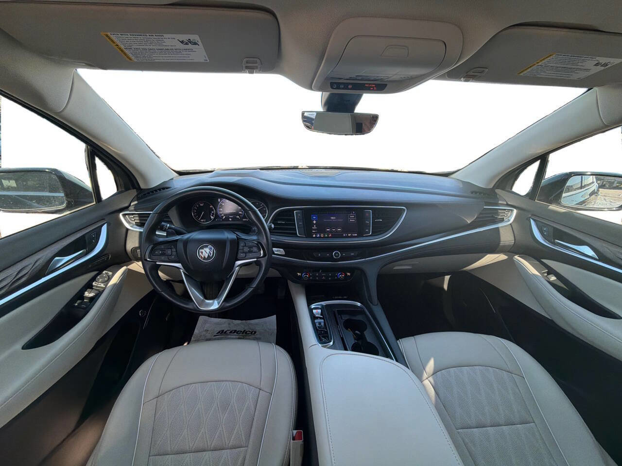 Used 2022 Buick Enclave Avenir AWD/4WD image 12