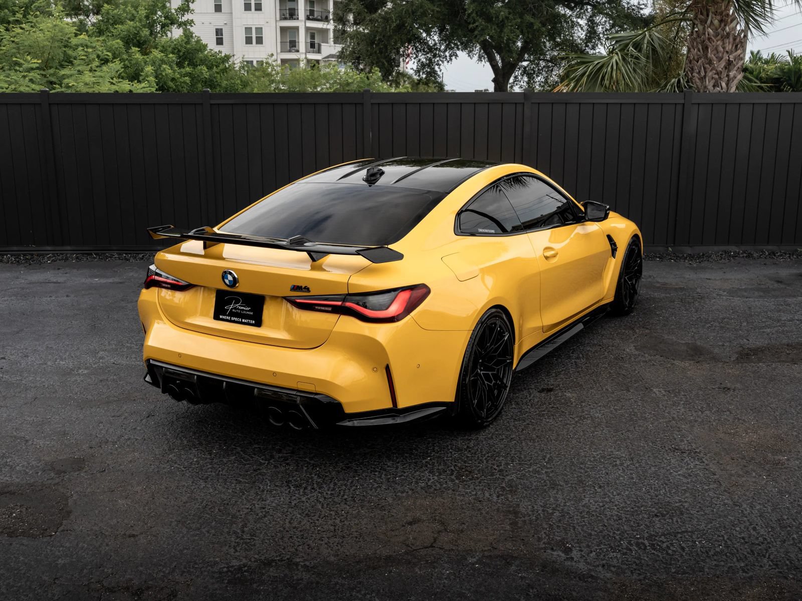 Used 2022 BMW M4 xDrive Competition w/ M Carbon Exterior Package AWD/4WD image 27