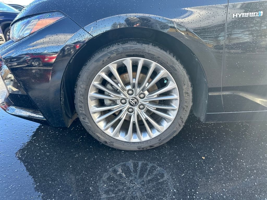 Used 2020 Toyota Avalon Limited w/ Advanced Safety Package image 12