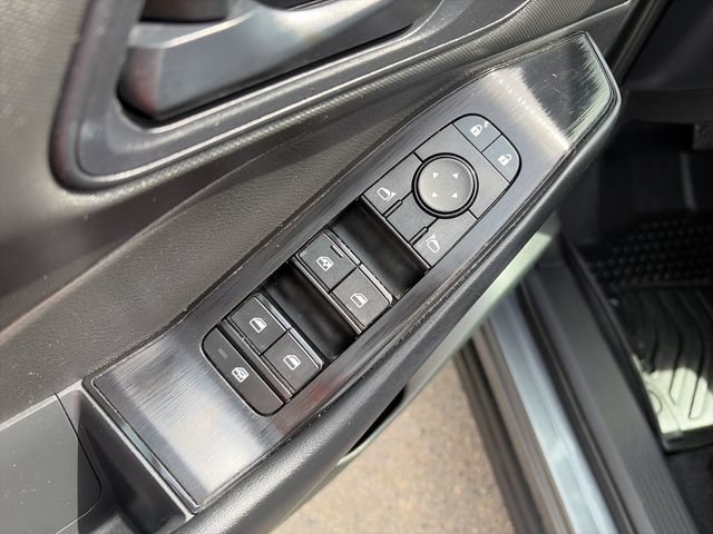 Used 2024 Nissan Rogue S AWD/4WD image 25