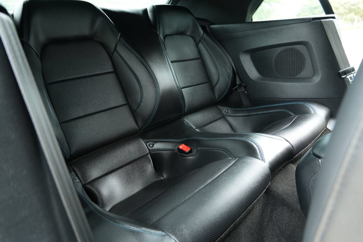 Used 2018 Ford Mustang GT Premium w/ Equipment Group 401A RWD image 10