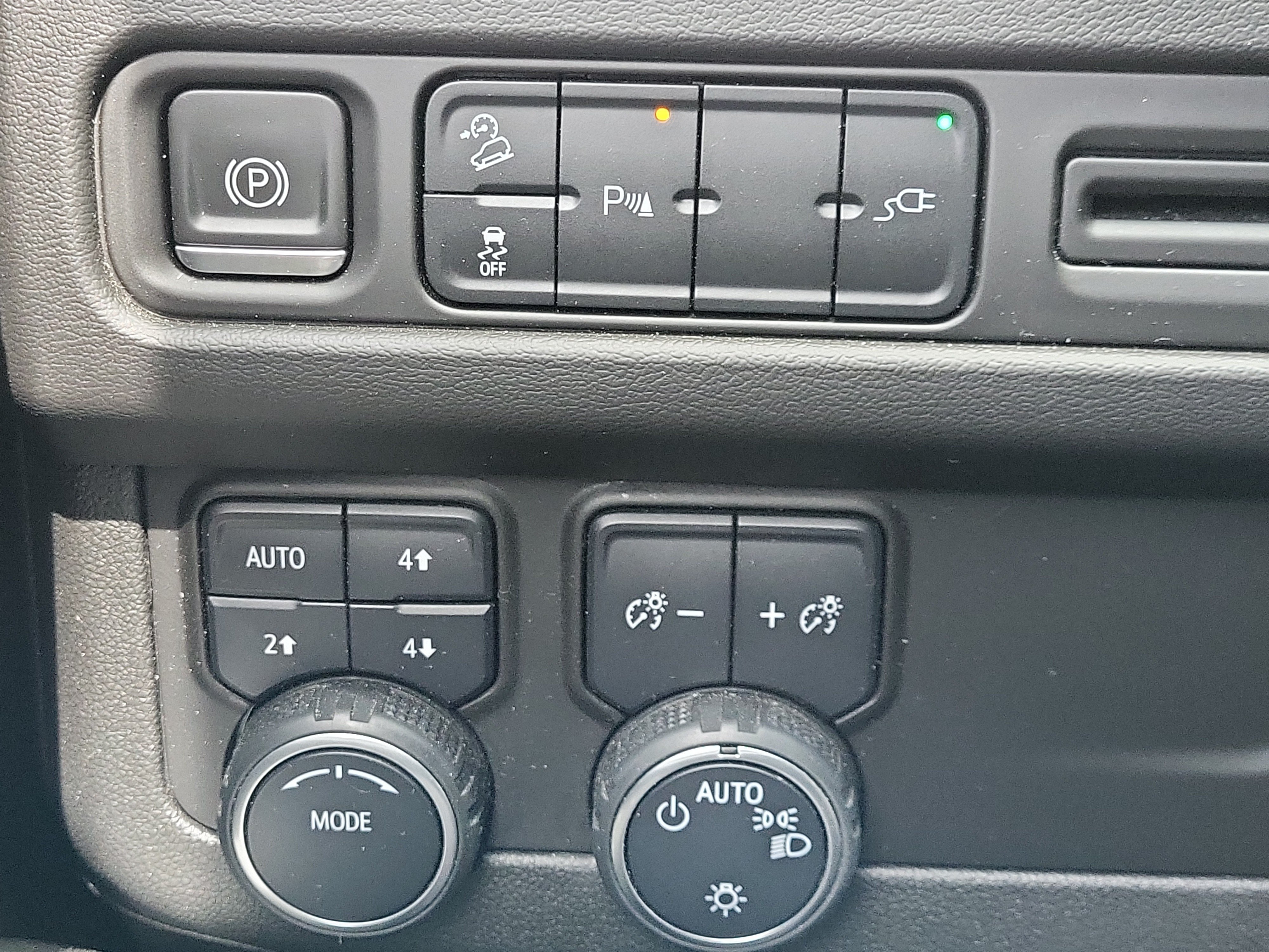Used 2021 Chevrolet Tahoe Z71 AWD/4WD image 30