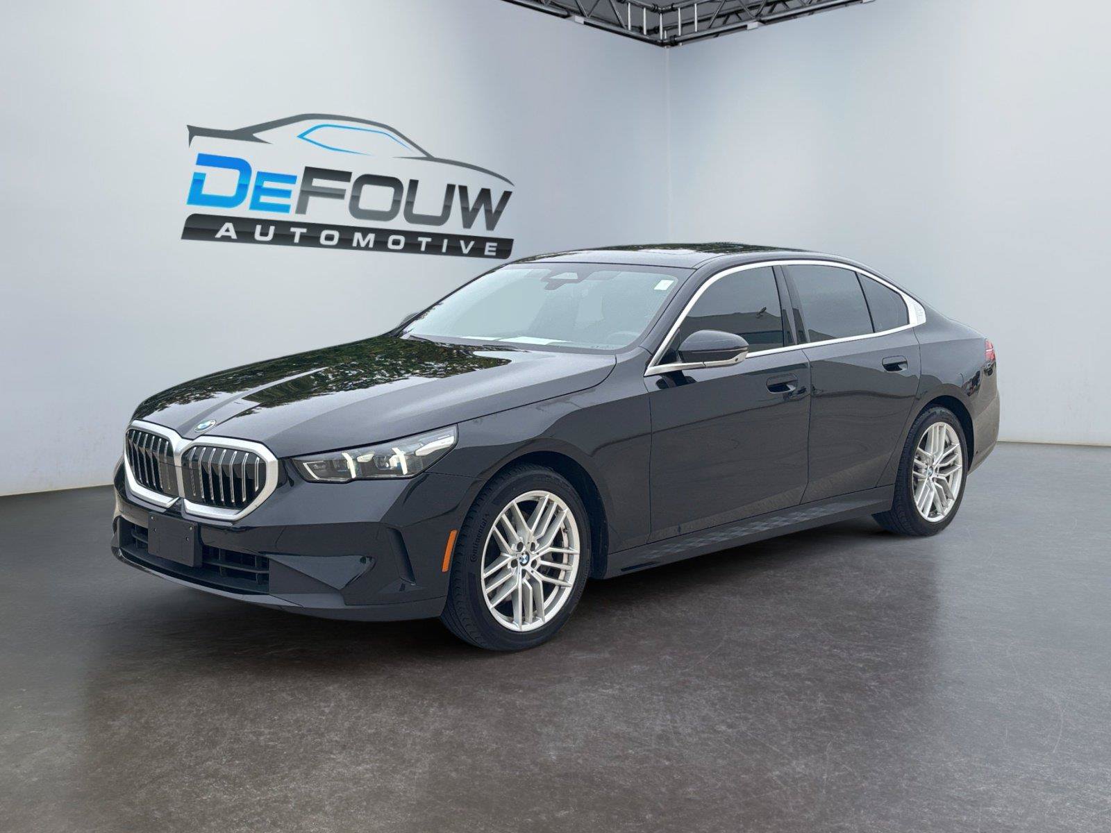 Used 2024 BMW 540i xDrive w/ Premium Package AWD/4WD image 7
