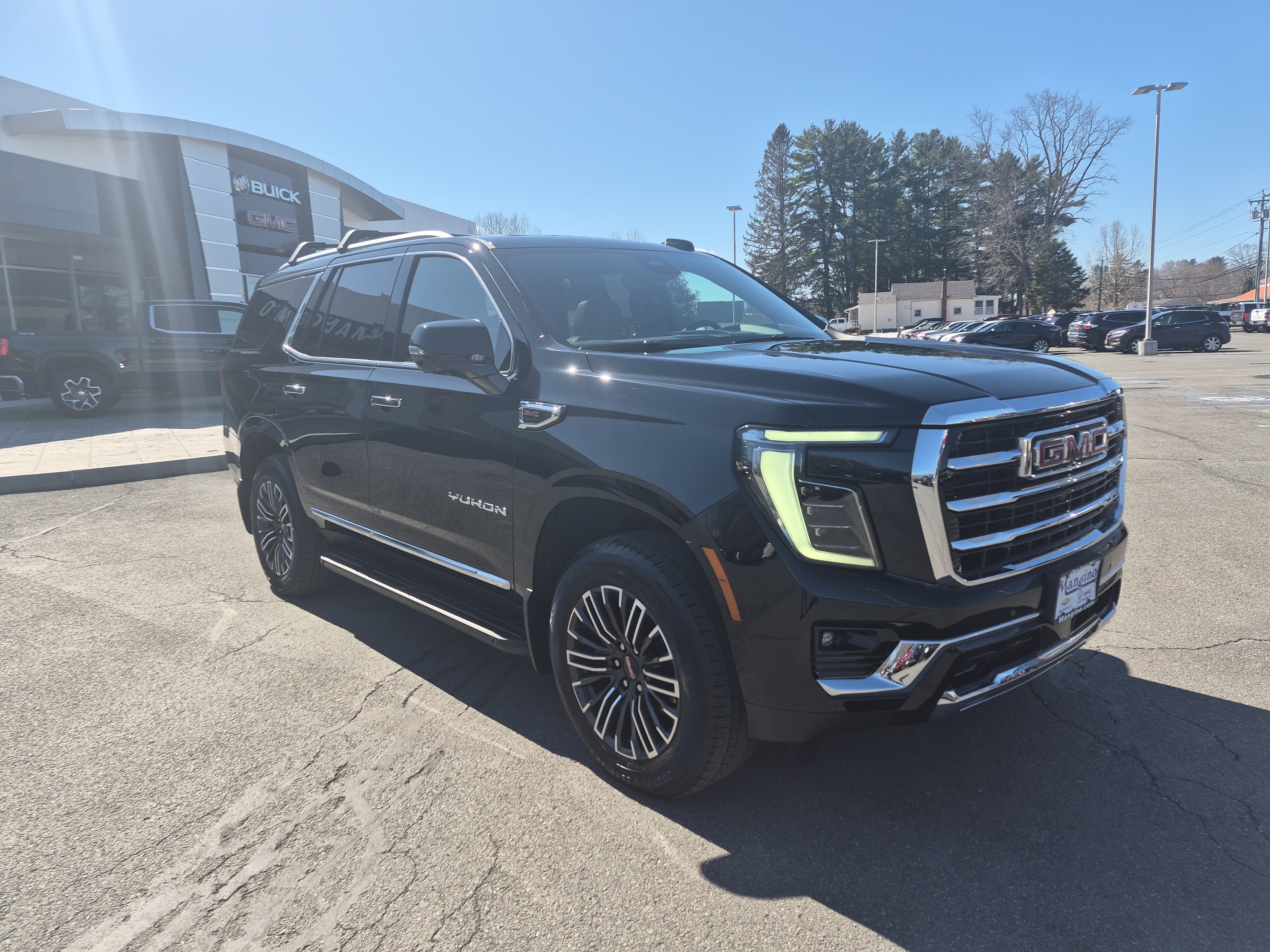 Certified 2025 GMC Yukon Elevation w/ Technology Package image 14