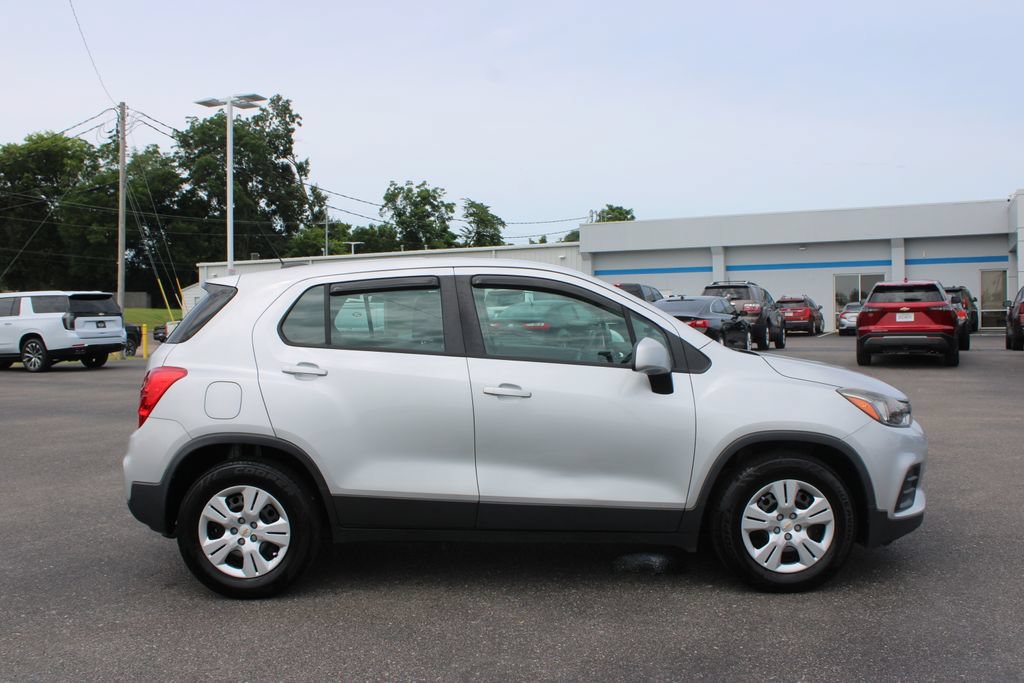 Used 2017 Chevrolet Trax LS FWD image 11
