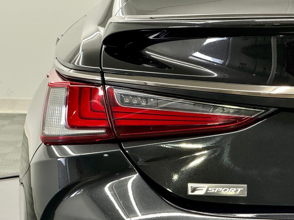 Used 2019 Lexus ES 350 F Sport image 11