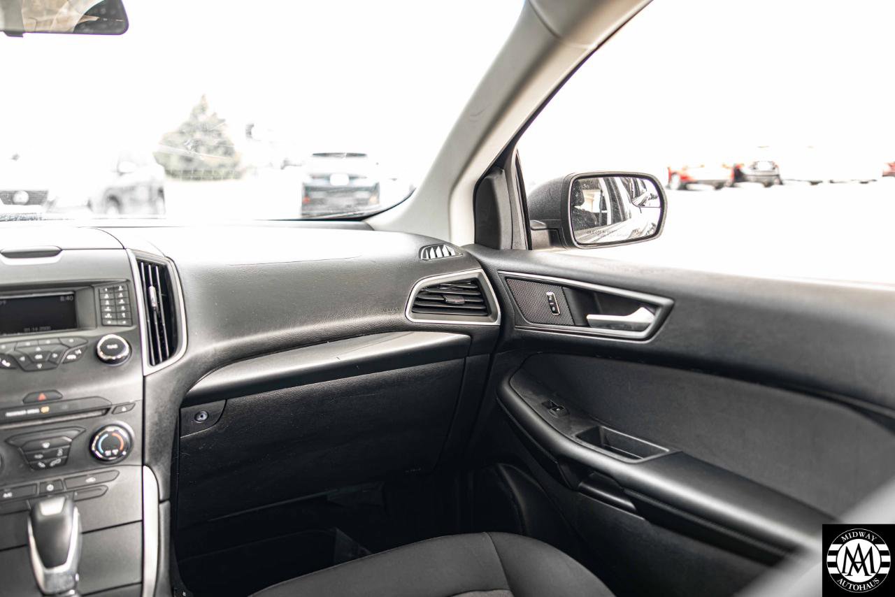 Used 2016 Ford Edge SE AWD/4WD image 26