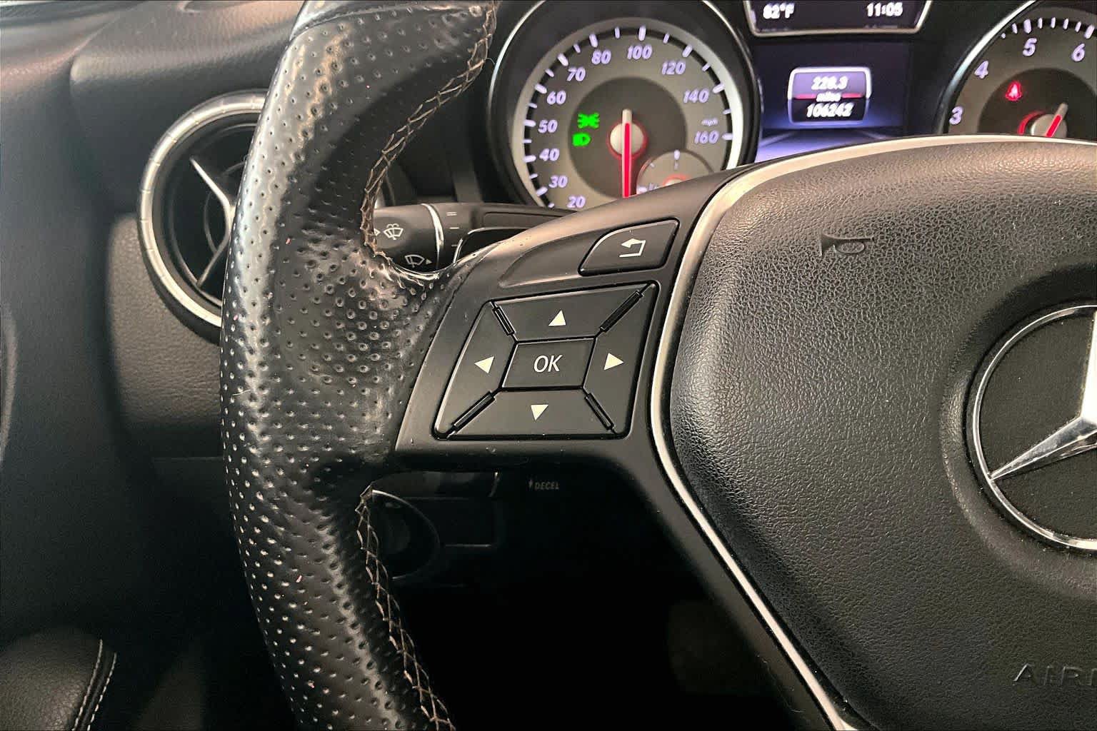 Used 2014 Mercedes-Benz CLA 250 image 21