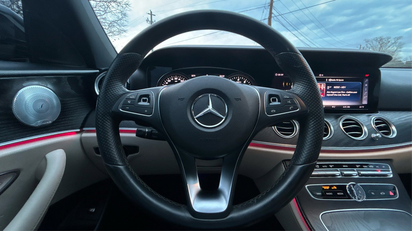 Used 2018 Mercedes-Benz E 300 image 32