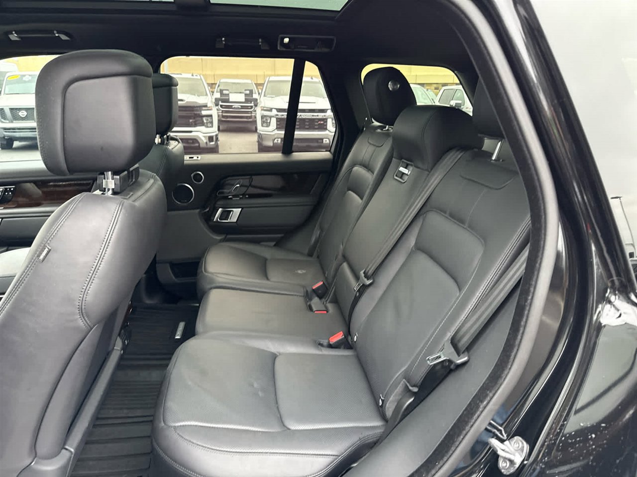 Used 2022 Land Rover Range Rover Westminster Edition image 25