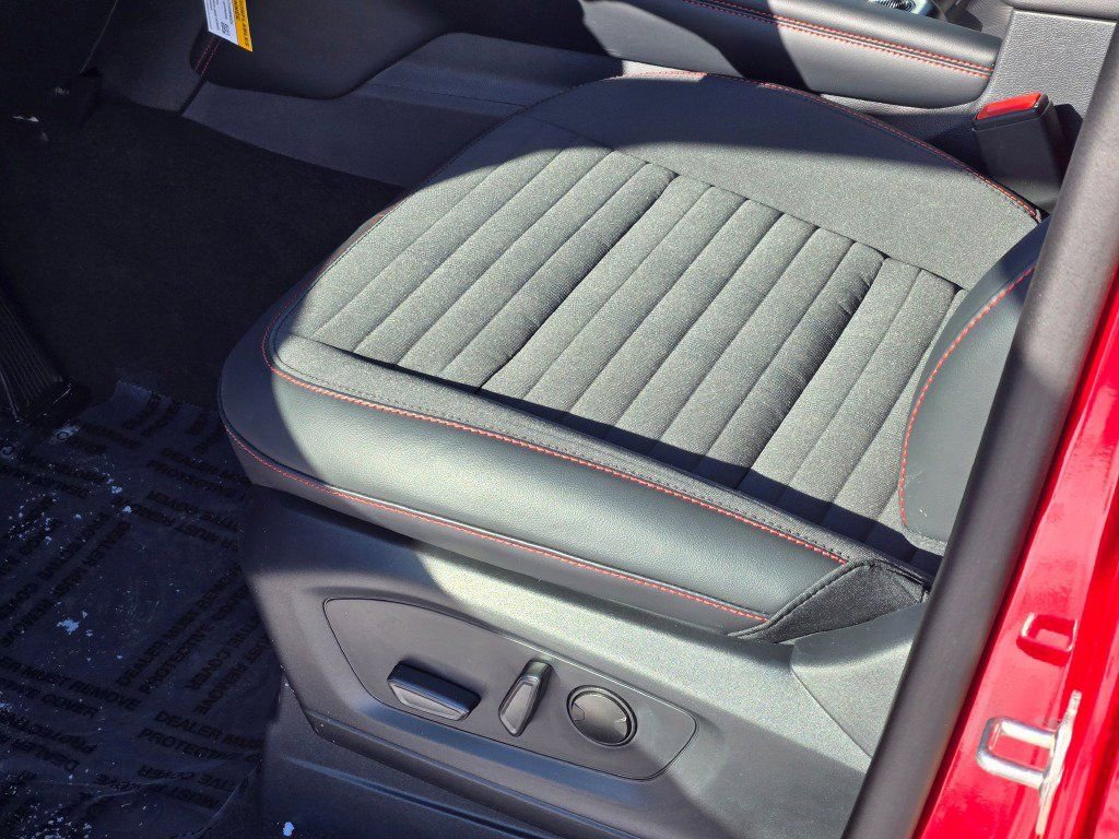 New 2026 Ford Explorer ST-Line w/ ST-Line Street Pack image 23