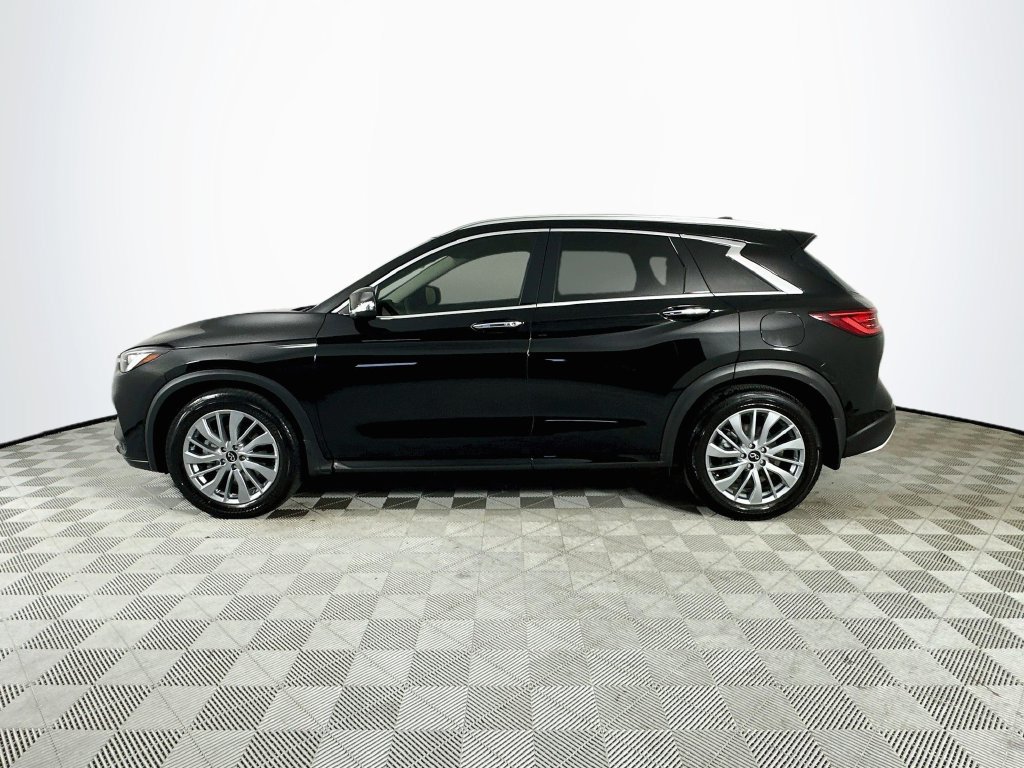 Used 2025 INFINITI QX50 Luxe AWD/4WD image 4