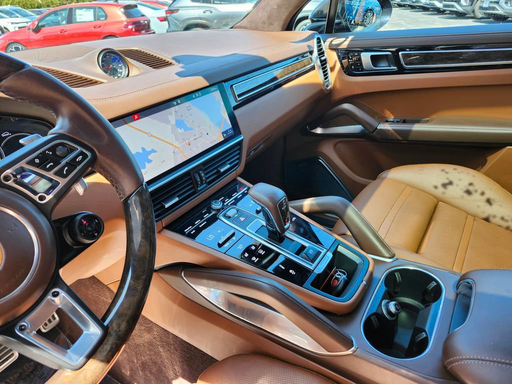 Used 2019 Porsche Cayenne Turbo AWD/4WD image 7