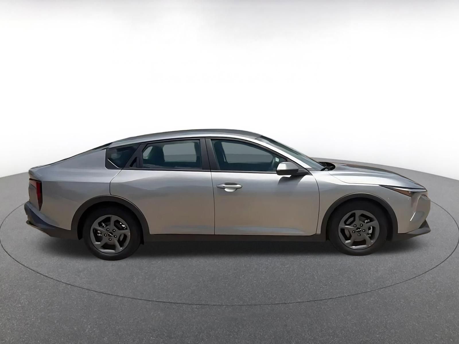 Used 2025 Kia K4 FWD image 16