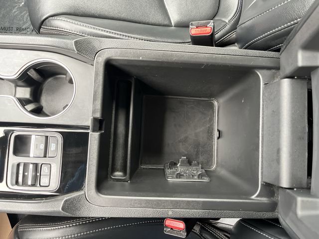 Used 2025 Honda Pilot Touring image 24