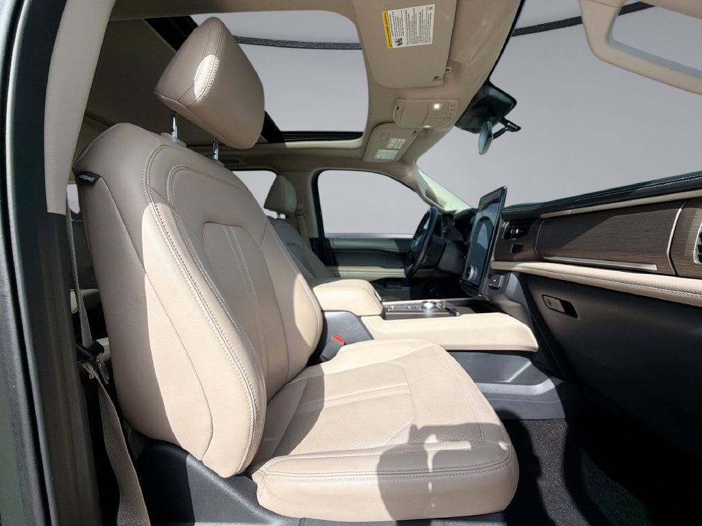 Used 2022 Ford Expedition Max Limited RWD image 16