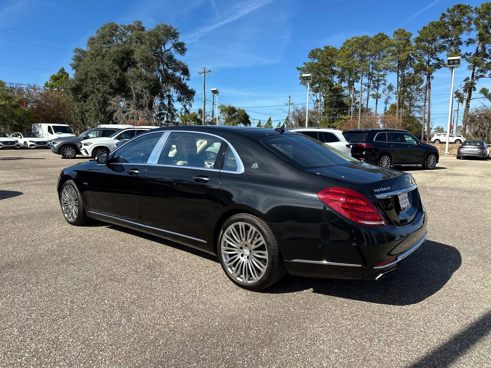 Used 2016 Mercedes-Benz Maybach S 600 image 3