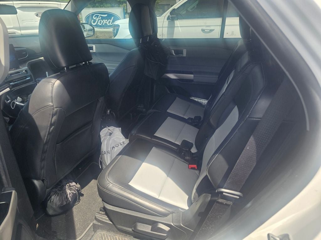 Used 2022 Ford Explorer XLT w/ Equipment Group 202A RWD image 7