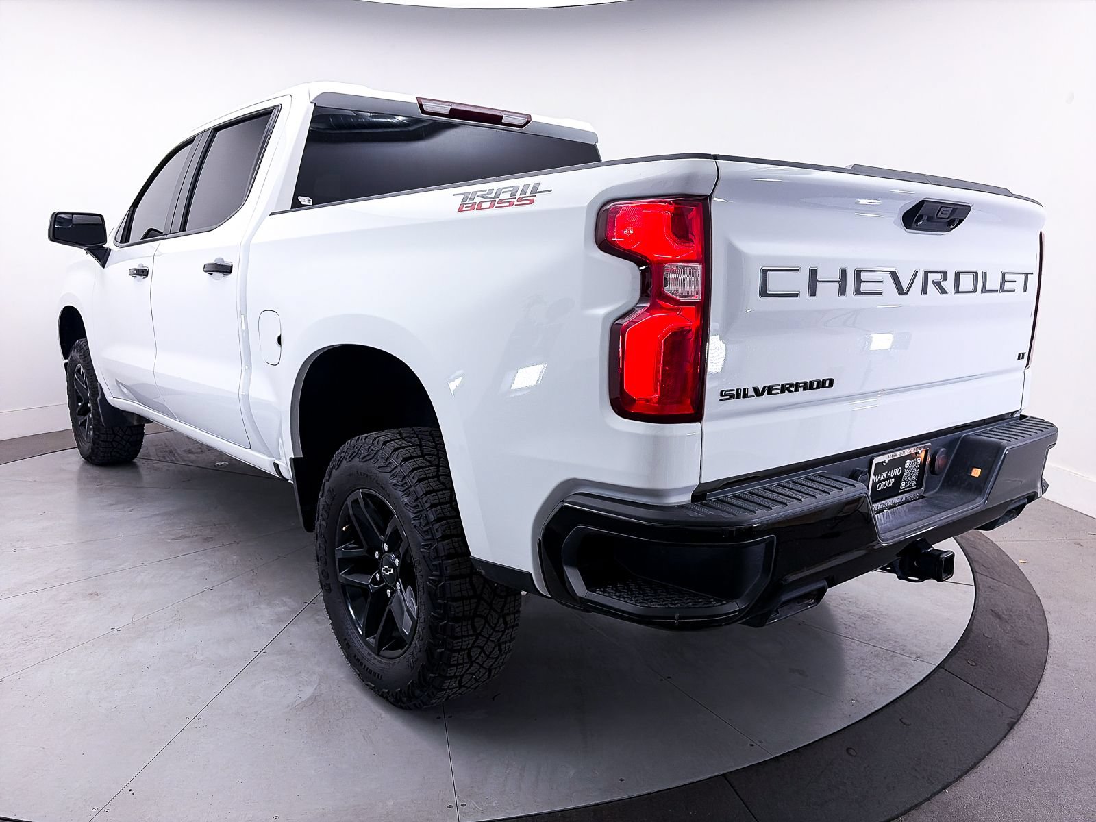 Used 2023 Chevrolet Silverado 1500 LT Trail Boss w/ Protection Package AWD/4WD image 16