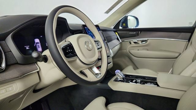 New 2026 Volvo XC90 T8 Ultra w/ Lounge Package AWD/4WD image 12