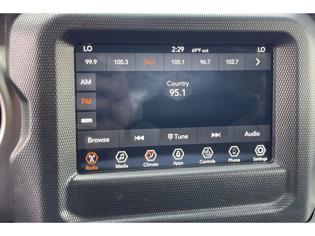 Used 2019 Jeep Wrangler Sport image 26