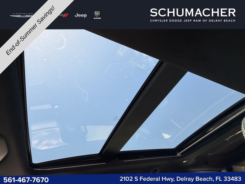New 2027 Chrysler Pacifica Limited FWD image 23