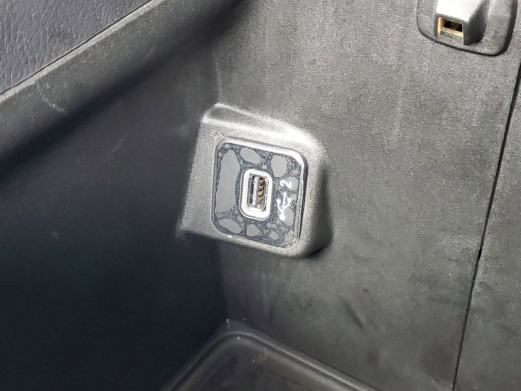 Used 2019 Jeep Wrangler Unlimited Sahara image 27