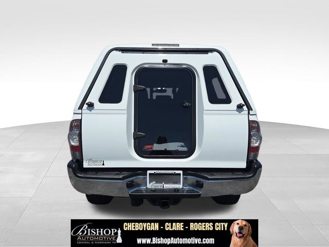 Used 2015 Toyota Tacoma 4x4 Double Cab w/ Limited Package image 11
