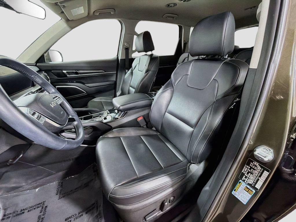Used 2024 Kia Telluride S AWD/4WD image 23