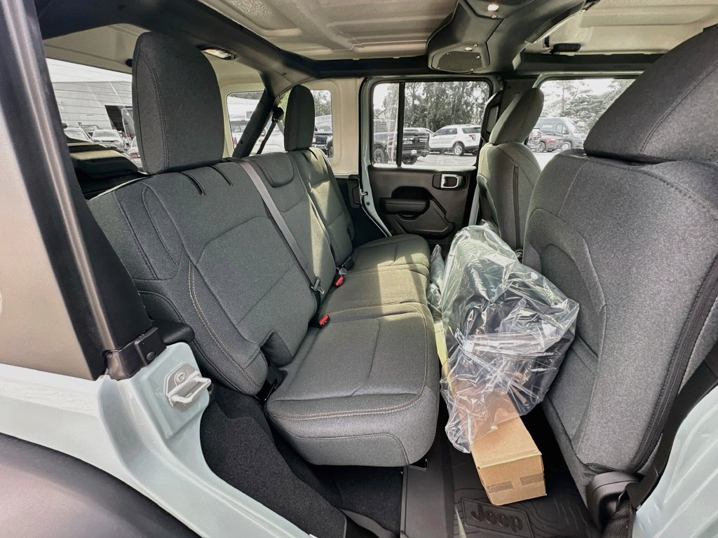 New 2027 Jeep Wrangler Unlimited Sport AWD/4WD image 32
