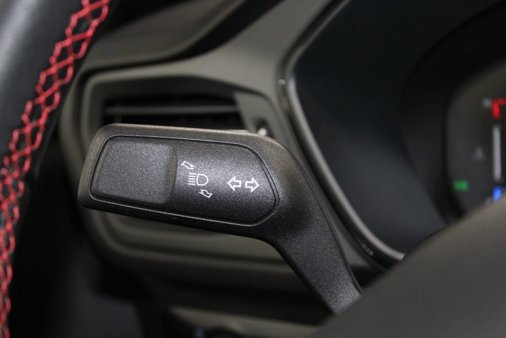 Used 2025 Ford Escape ST-Line w/ Tech Pack #1 FWD image 37