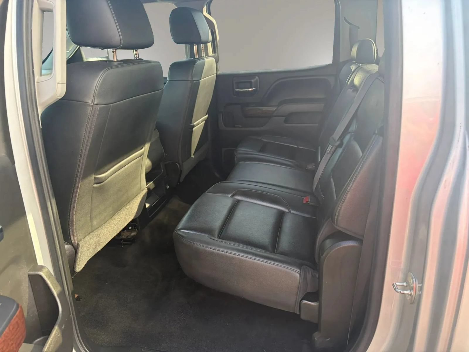 Used 2017 GMC Sierra 3500 SLT w/ Snow Plow Prep Package AWD/4WD image 27