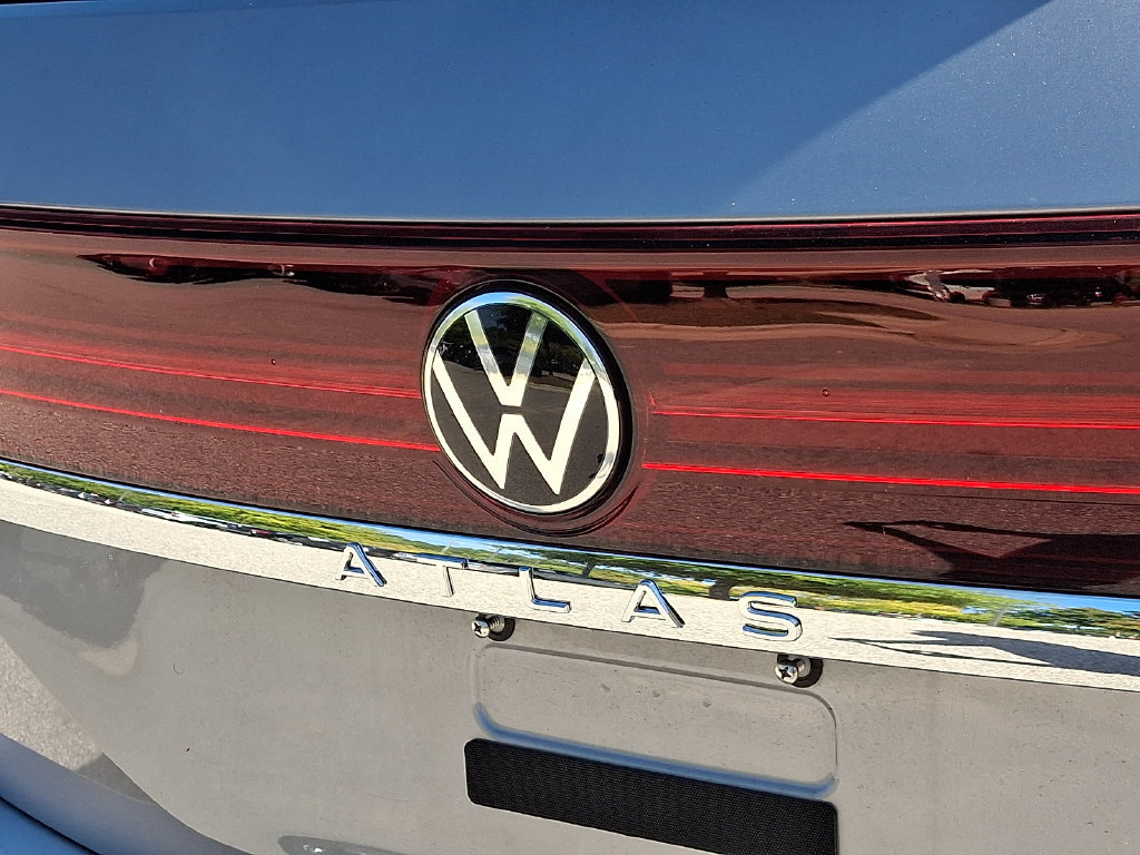 Used 2025 Volkswagen Atlas SE AWD/4WD image 31