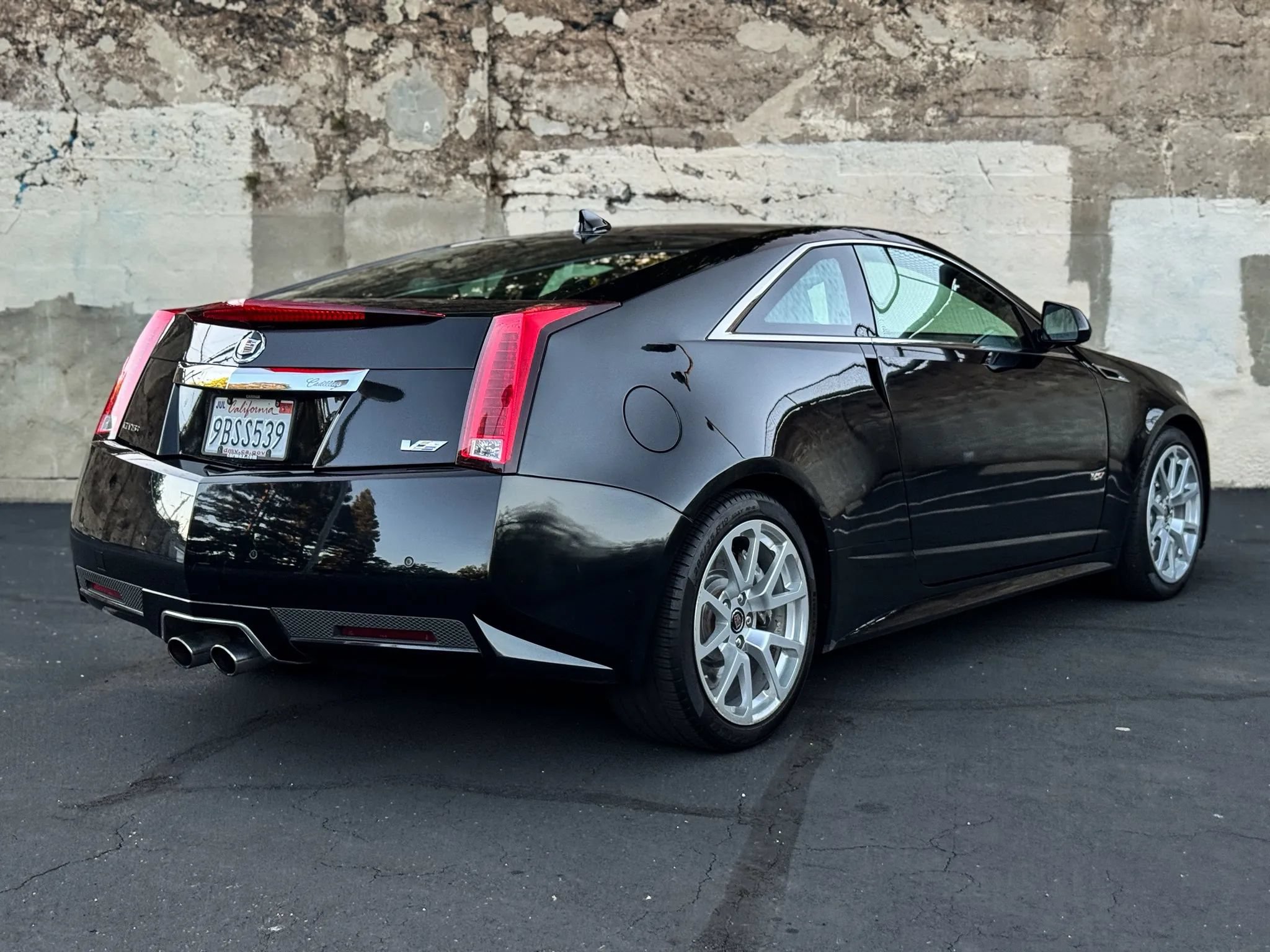 Used 2011 Cadillac CTS V w/ Wood Trim Package RWD image 4